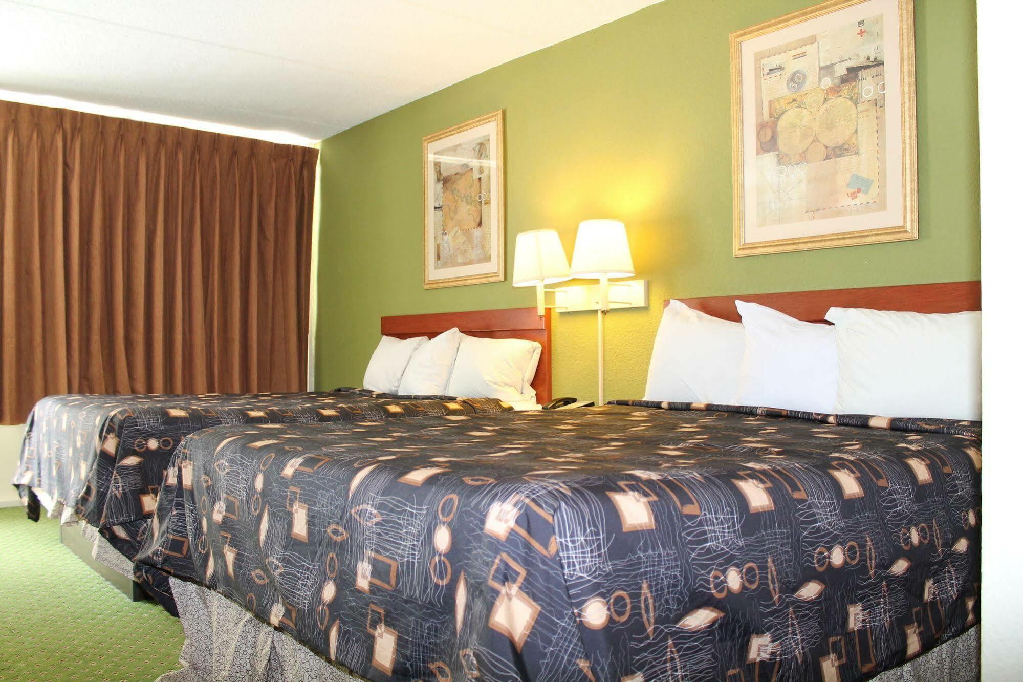 Travelers Inn Kingsland Zewnętrze zdjęcie